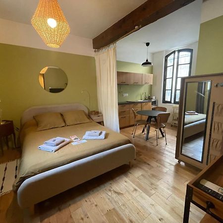 ארל Studio De Charme A La Roquette מראה חיצוני תמונה
